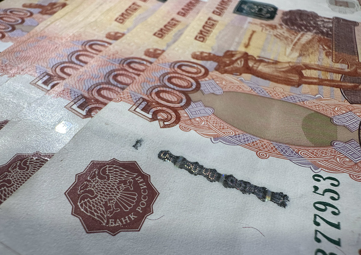 250 тыс. рублей компенсации выплатят ребенку в Омске за неудачную операцию носа