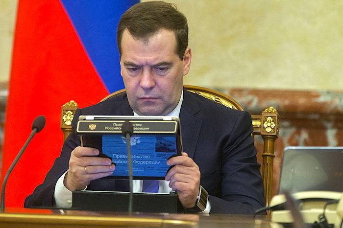 Telegram-каналы проспали отставку Медведева