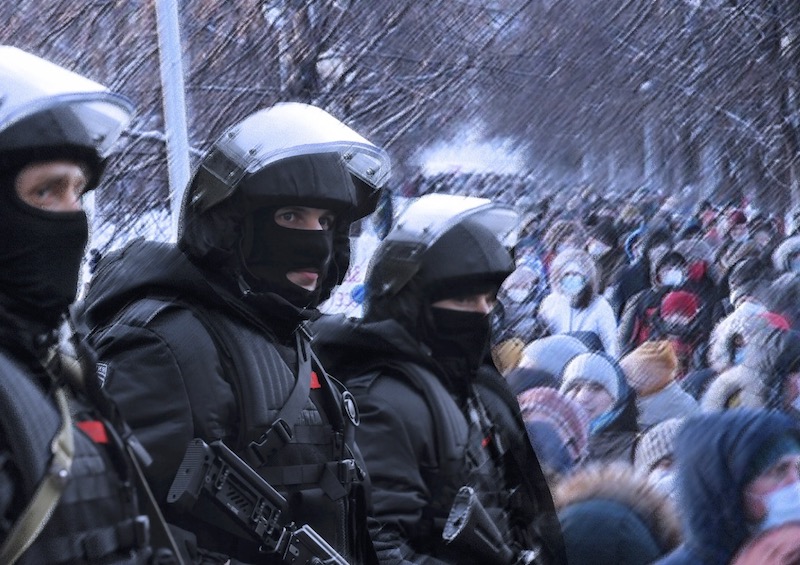 Эксперты оценили поведение силовиков во время протестных акций в поддержку Алексея Навального