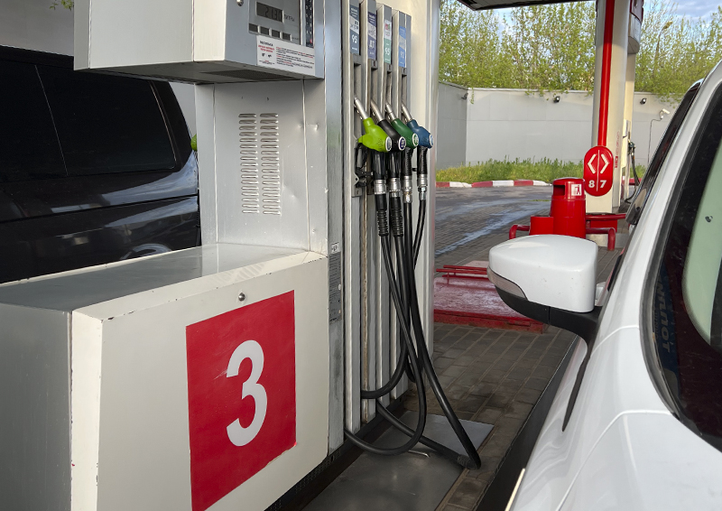 Аналитик Юшков назвал способы урегулирования цен на бензин в России