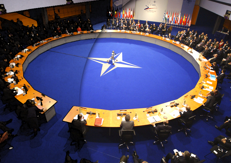 Вице-спикер Совфеда Косачев указал на ущемление европейских интересов блоком НАТО