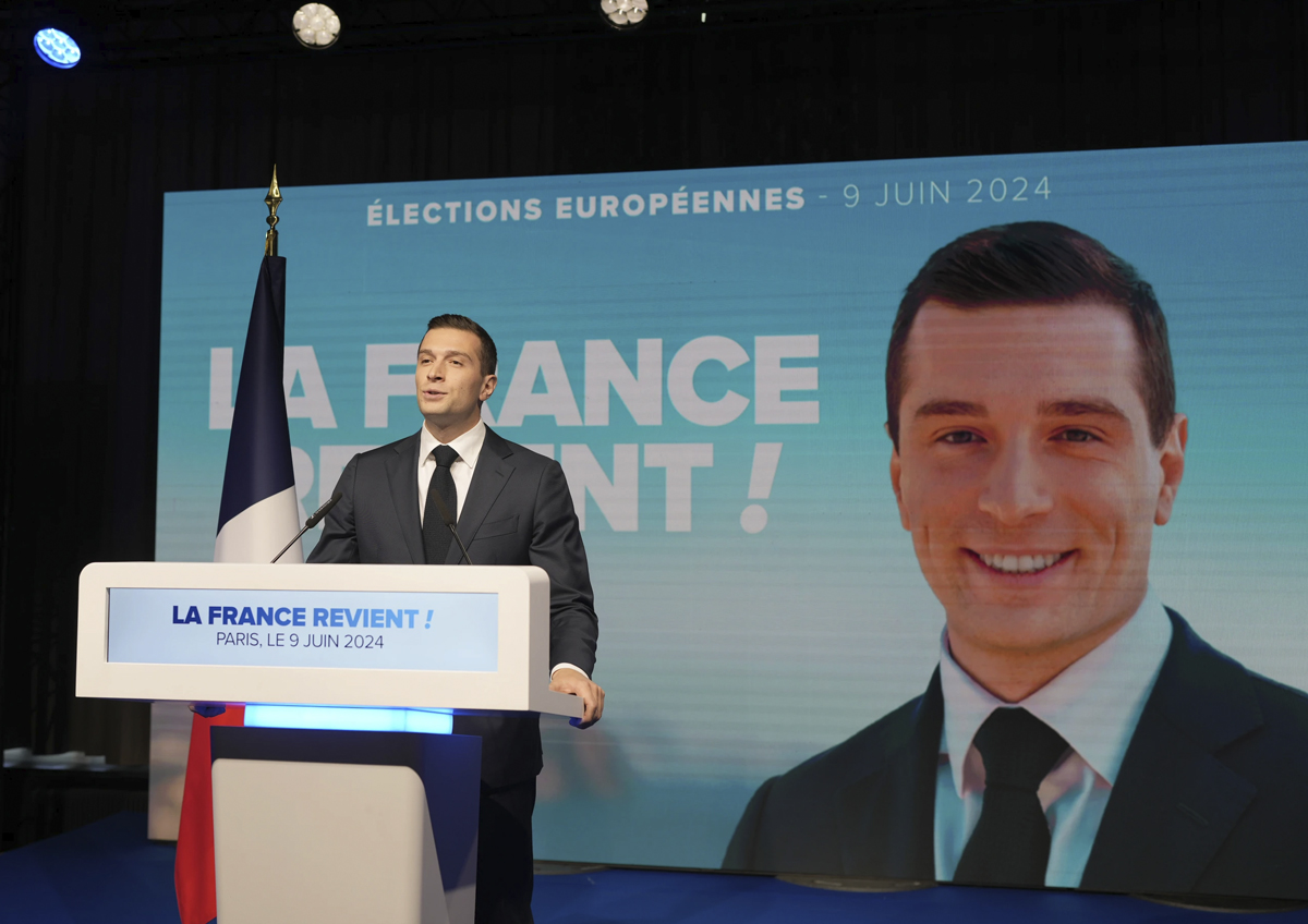Решение о роспуске французского парламента можно объяснить
