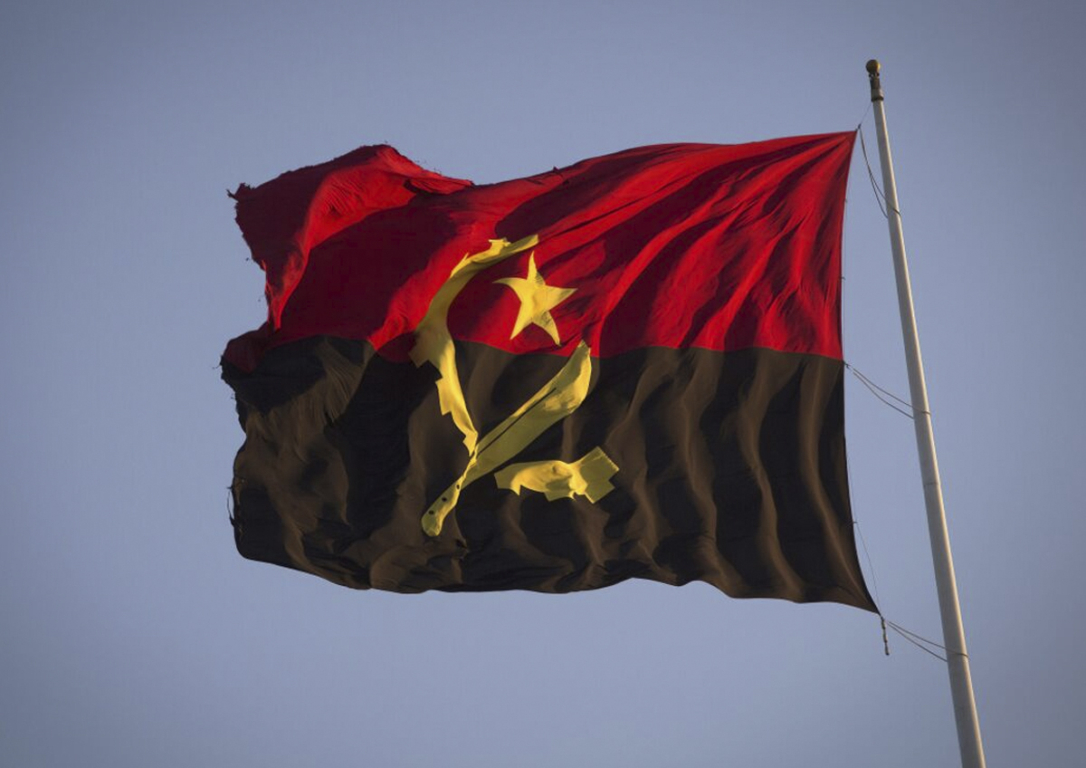Китай меняет вектор отношений с Анголой
