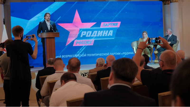 Футболист Дмитрий Булыкин: «Нашему государству необходима здоровая нация»