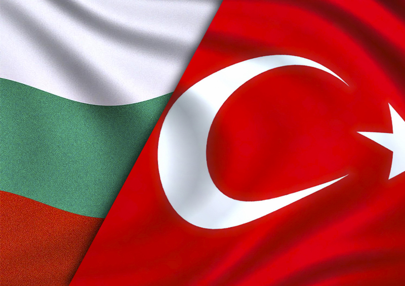 В АТОР рассказали, коснется ли россиян ужесточение антиковидных мер в Болгарии и Турции 
