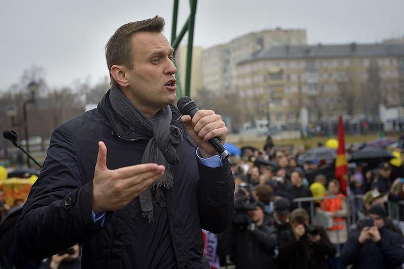 Навальный и «Единая Россия» сегодня делают одно и то же?