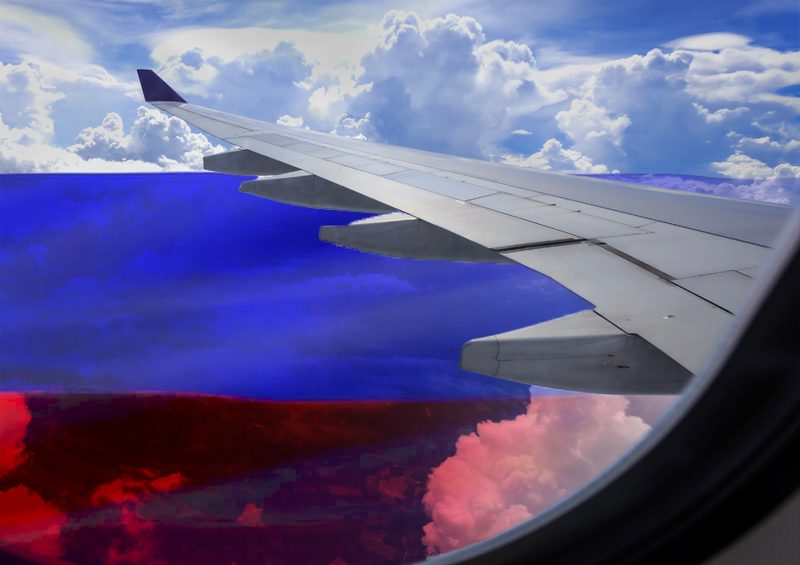 «Запад выстрелил себе в голову»: политологи оценили последствия закрытия воздушного пространства для российских самолетов
